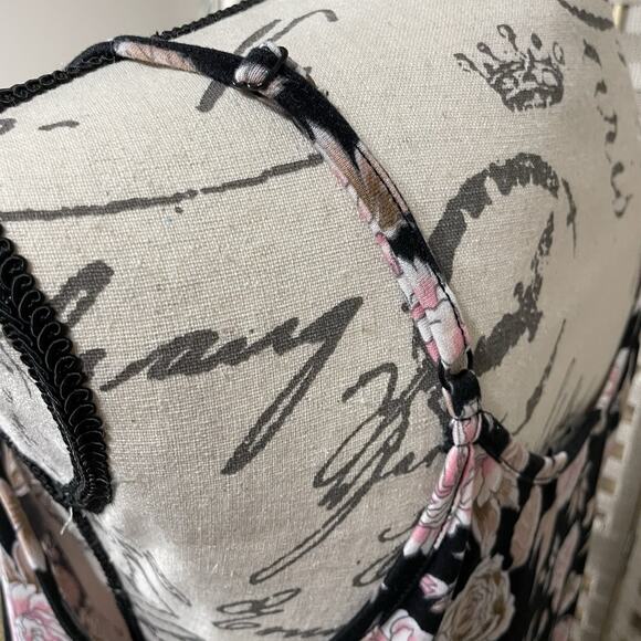 Rene Rofe Sleepwear Short Knit Robe & Gown Set Size M Black & Pink Floral Ruffle - Picture 4 of 10